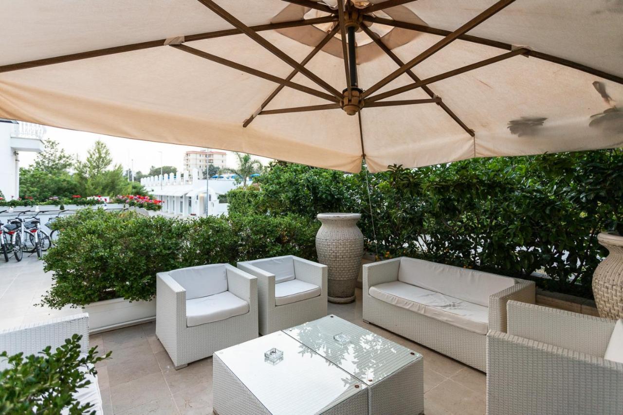 Club Azzurro Hotel&Resort Porto Cesareo Exterior foto