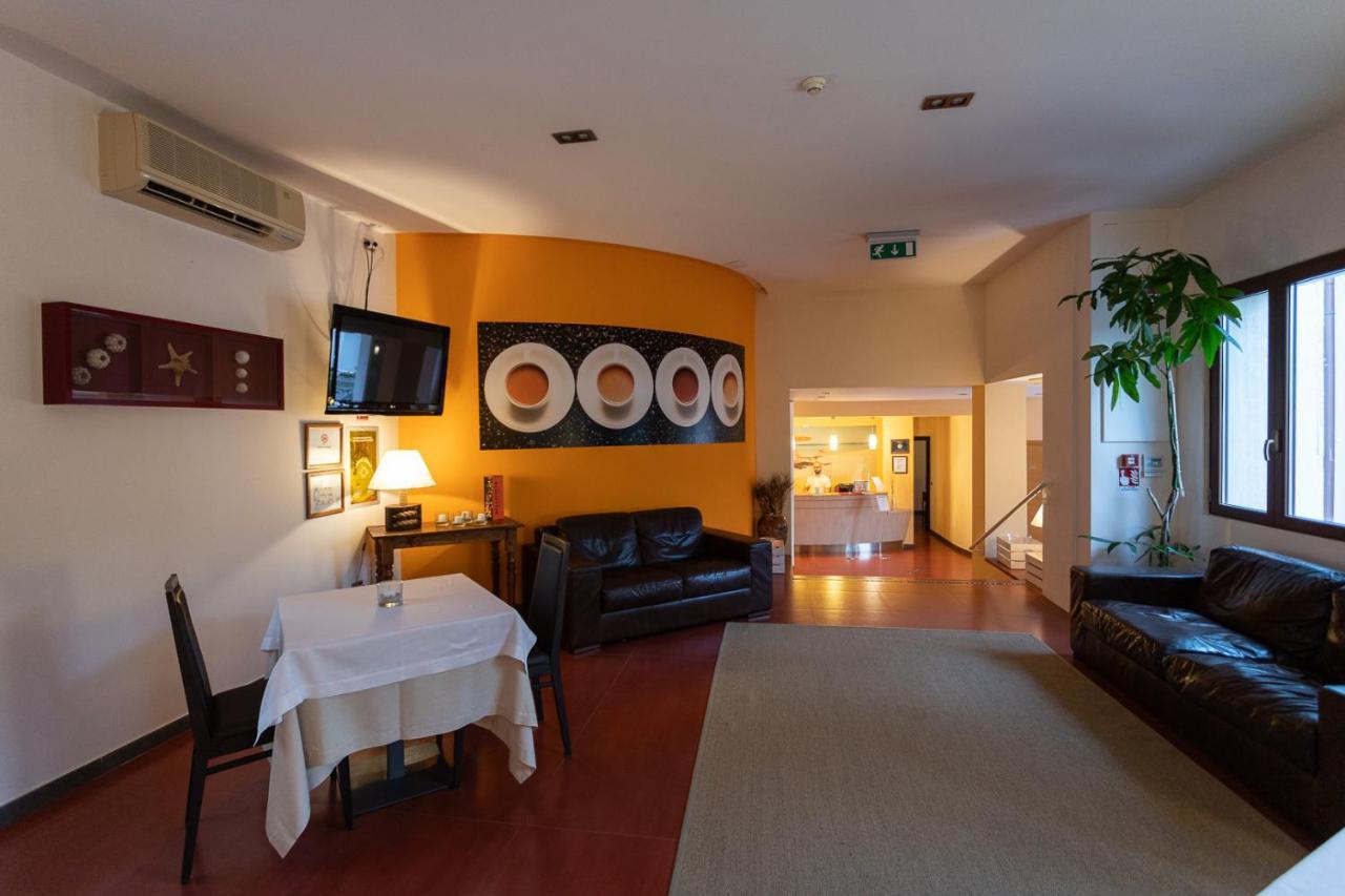 Club Azzurro Hotel&Resort Porto Cesareo Exterior foto