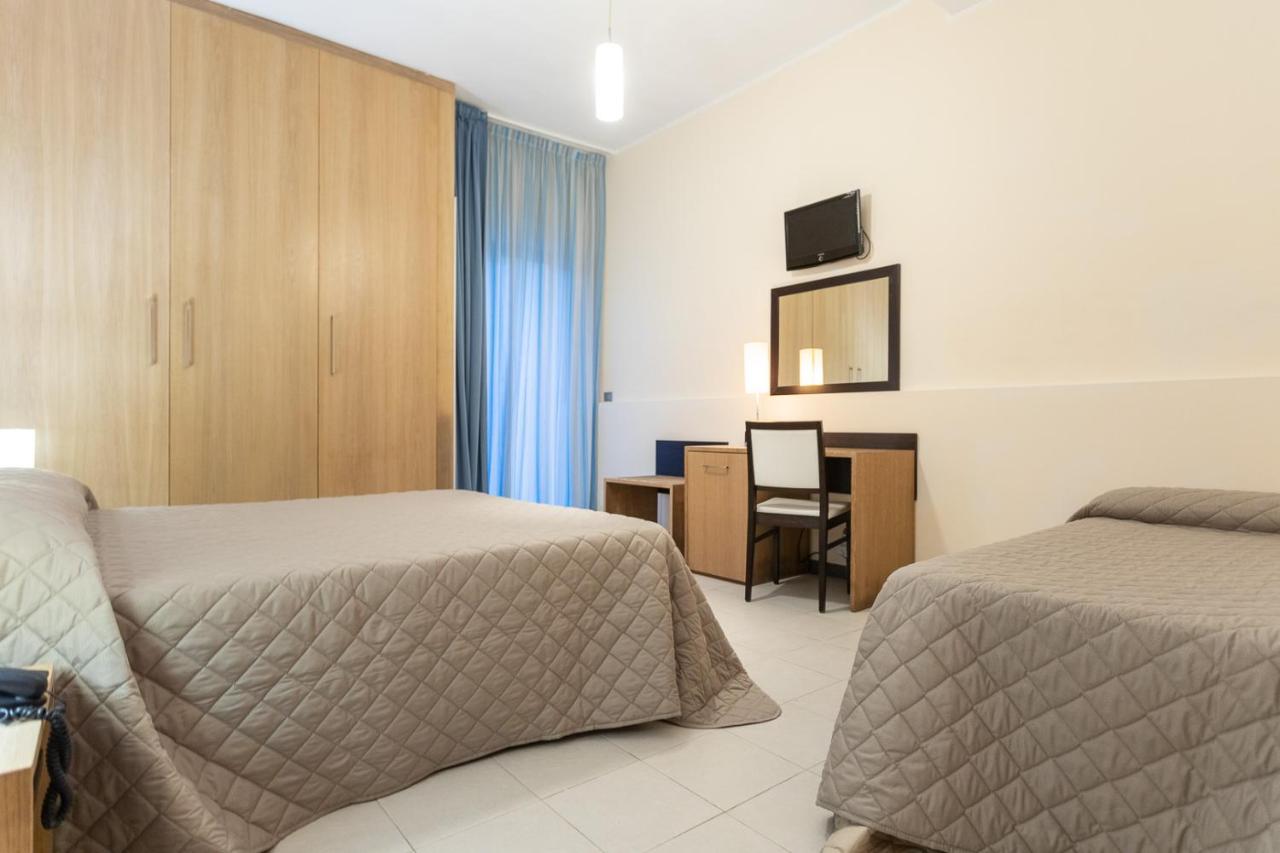 Club Azzurro Hotel&Resort Porto Cesareo Exterior foto