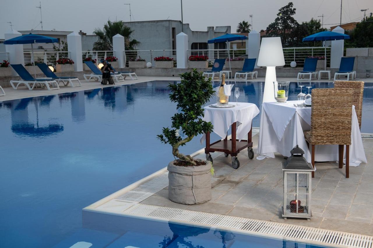 Club Azzurro Hotel&Resort Porto Cesareo Exterior foto