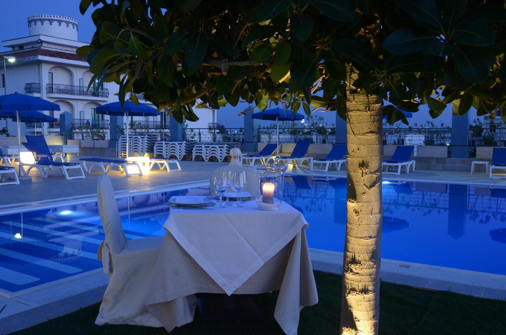 Club Azzurro Hotel&Resort Porto Cesareo Exterior foto